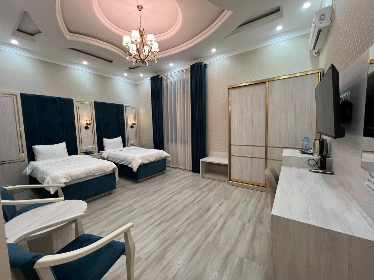 Hotel Sharq Dusjanbe Exteriör bild